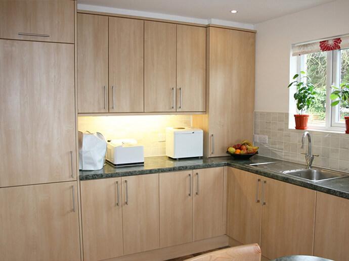 Brenda R's Metro kitchen