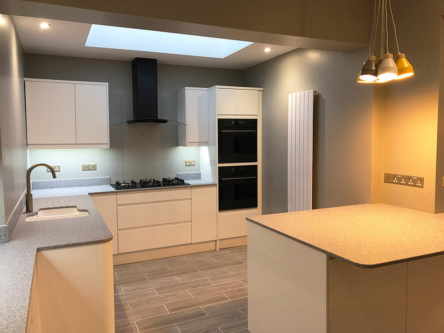 Dave's Ultimo kitchen