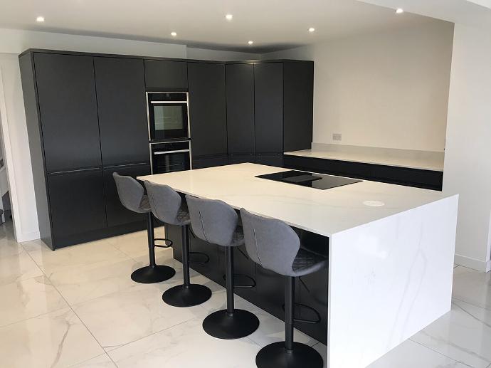 Olivia's Moderna kitchen