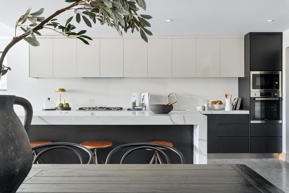 Built In Microwave above a Single Oven - Better Kitchens Built In Microwave above a Single Oven - Better Kitchens