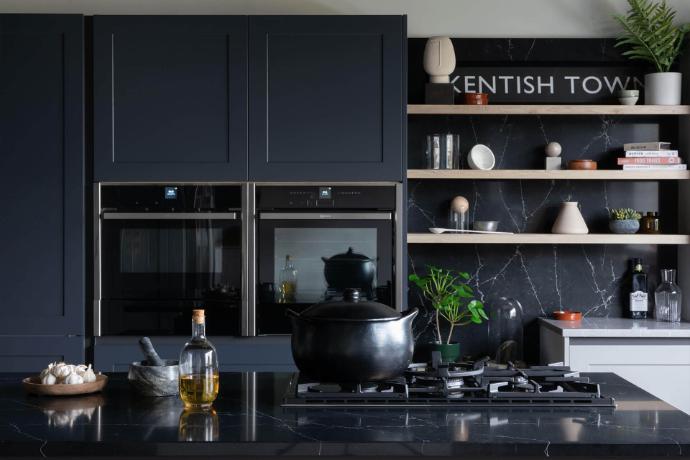 Strata Pietra Carbon Room Set