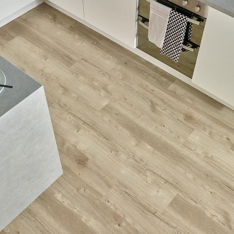 Amtico Click Smart Flooring Wood - Sun Bleached Oak - (1 x Pack = 1.77m2) Lifestyle