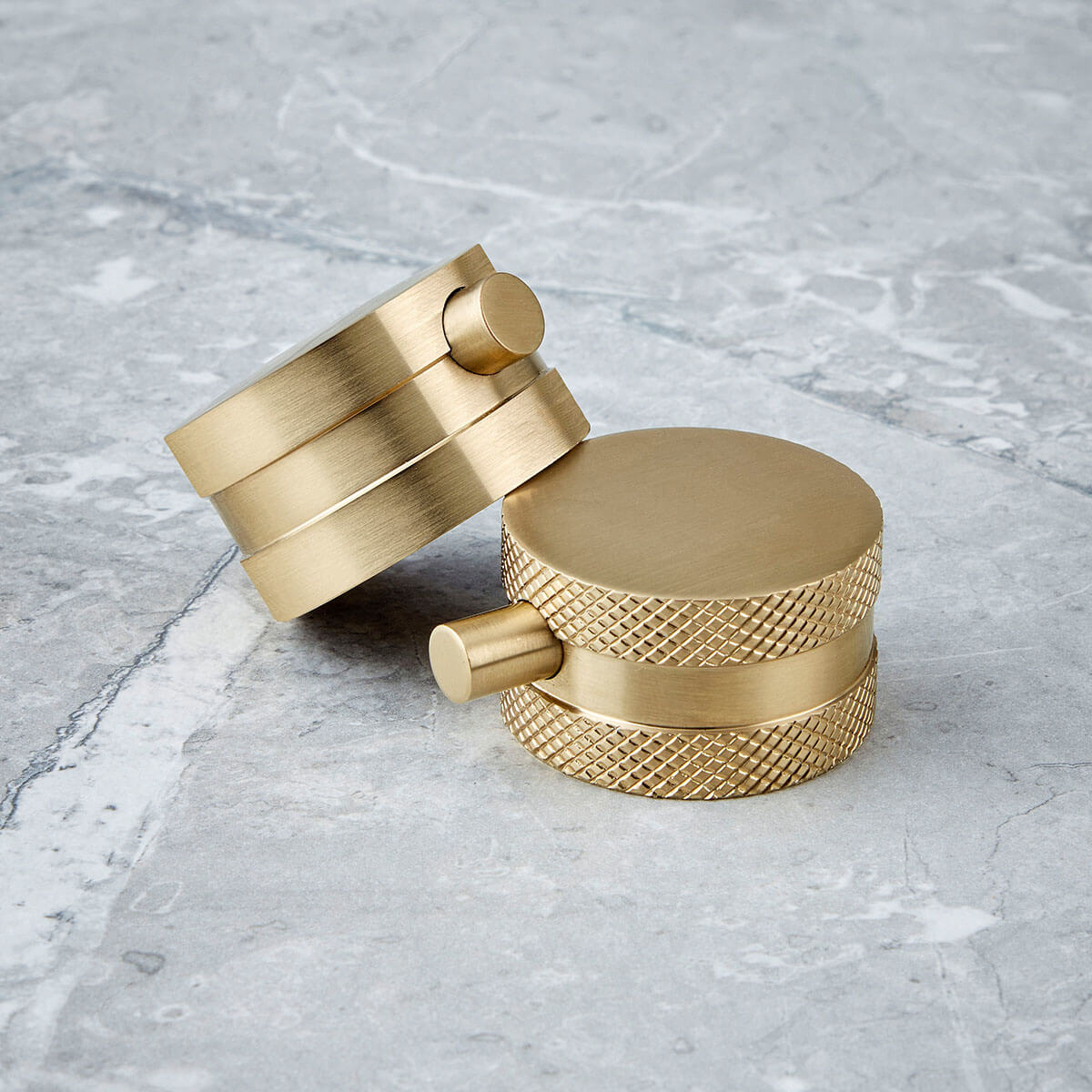 Core Round Handle Shower arm Drench head Handset & mounting bracket - Brushed Brass NU-030_3