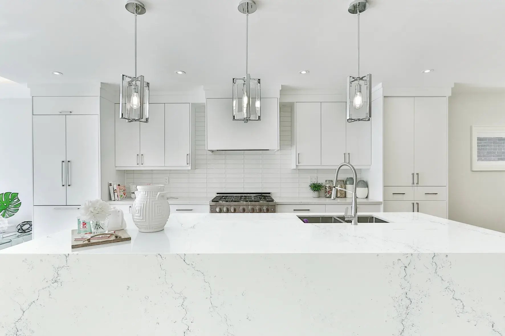 Statuario (Bianco Frost) - Quartz Worktop